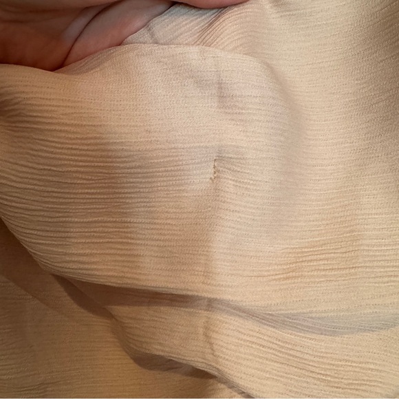 ASTR The Label Puff Sleeve Square Neck Top Sz M Blush Smocked Coquette Romantic - Picture 7 of 16